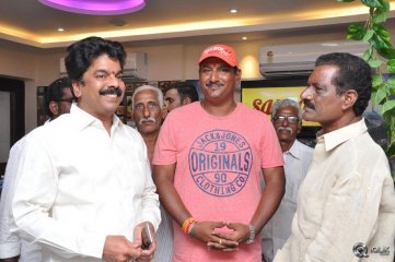 Nara Rohit Launch Santos Klub F5 Restaurant At Vijayawada